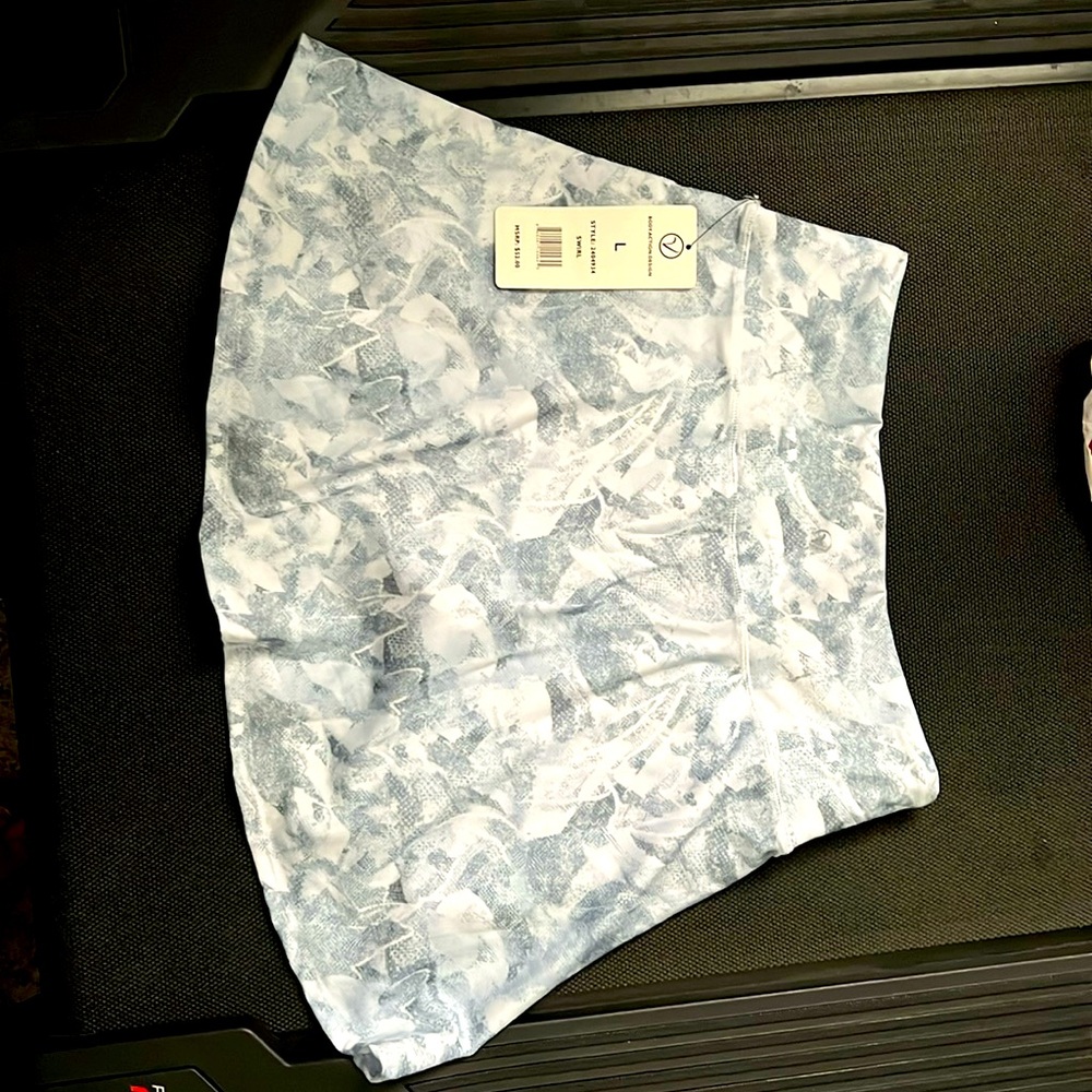 NWT - Athetica - VOGO